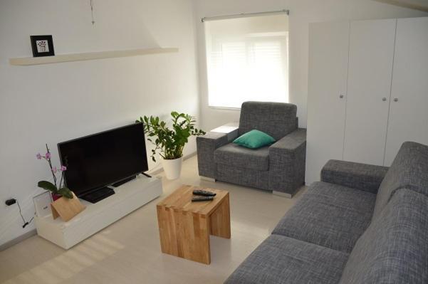Tiro Apartment Pula Bagian luar foto